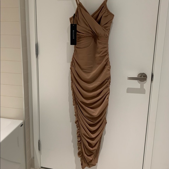 Revolve Elliatt Pippa Dress (new with tags) - Picture 4 of 4